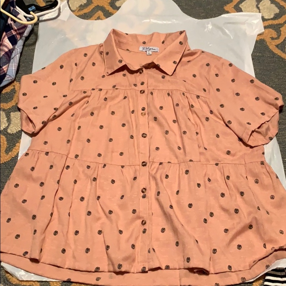 Size L, peachy orange, Polagram blouse